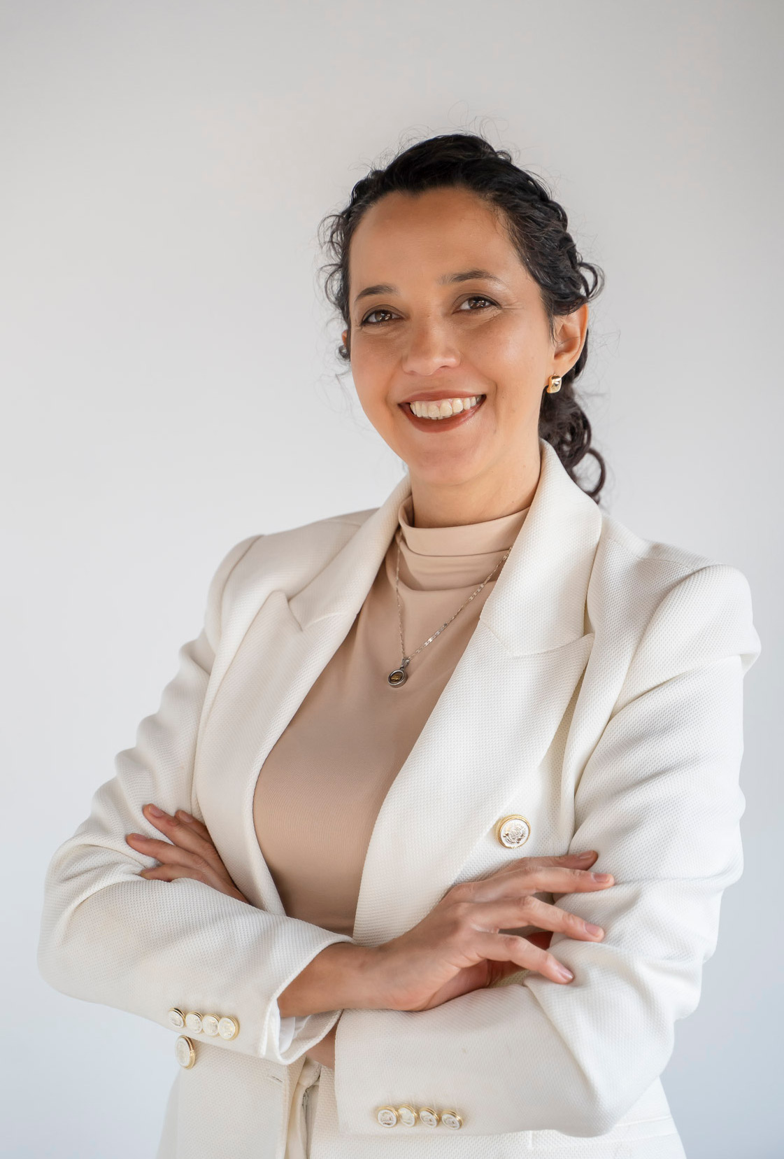 DRA PAOLA CAMACHO